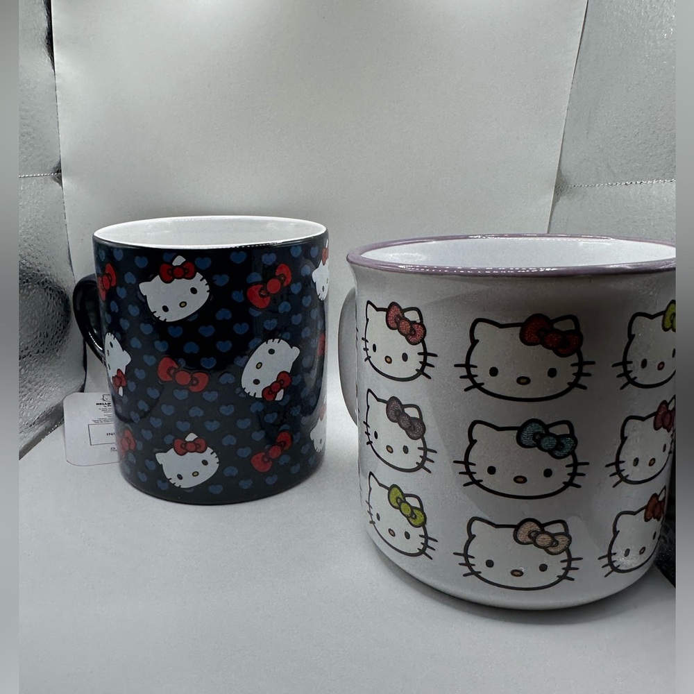 Hello kitty mug bundle